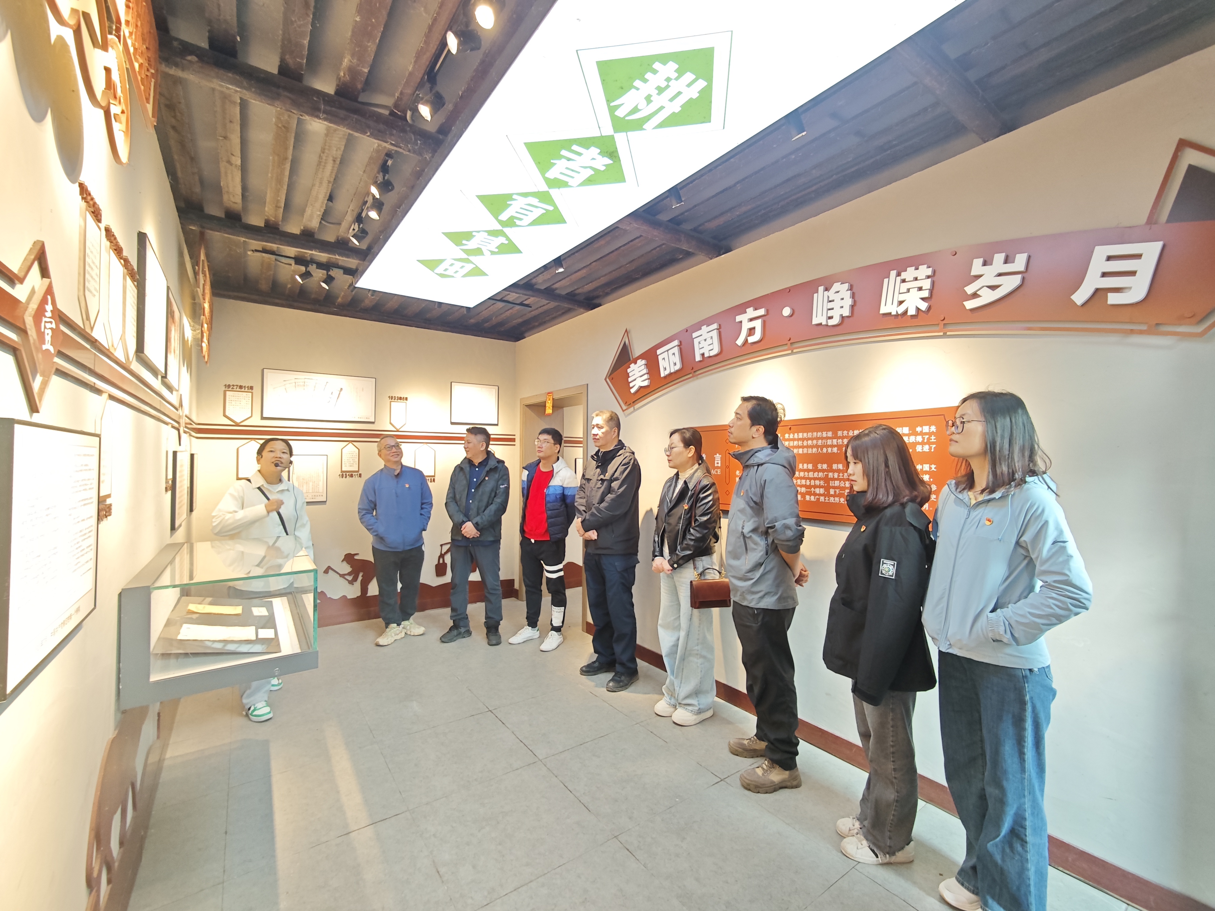 黨建引領(lǐng)聚合力，踐行初心暖民心—— 市排水公司開(kāi)展2024年在職黨員“走街巷、訪(fǎng)民情、促發(fā)展”活動(dòng)